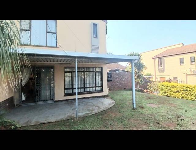 3 BEDROOM DUPLEX FOR SALE IN WOODHAVEN